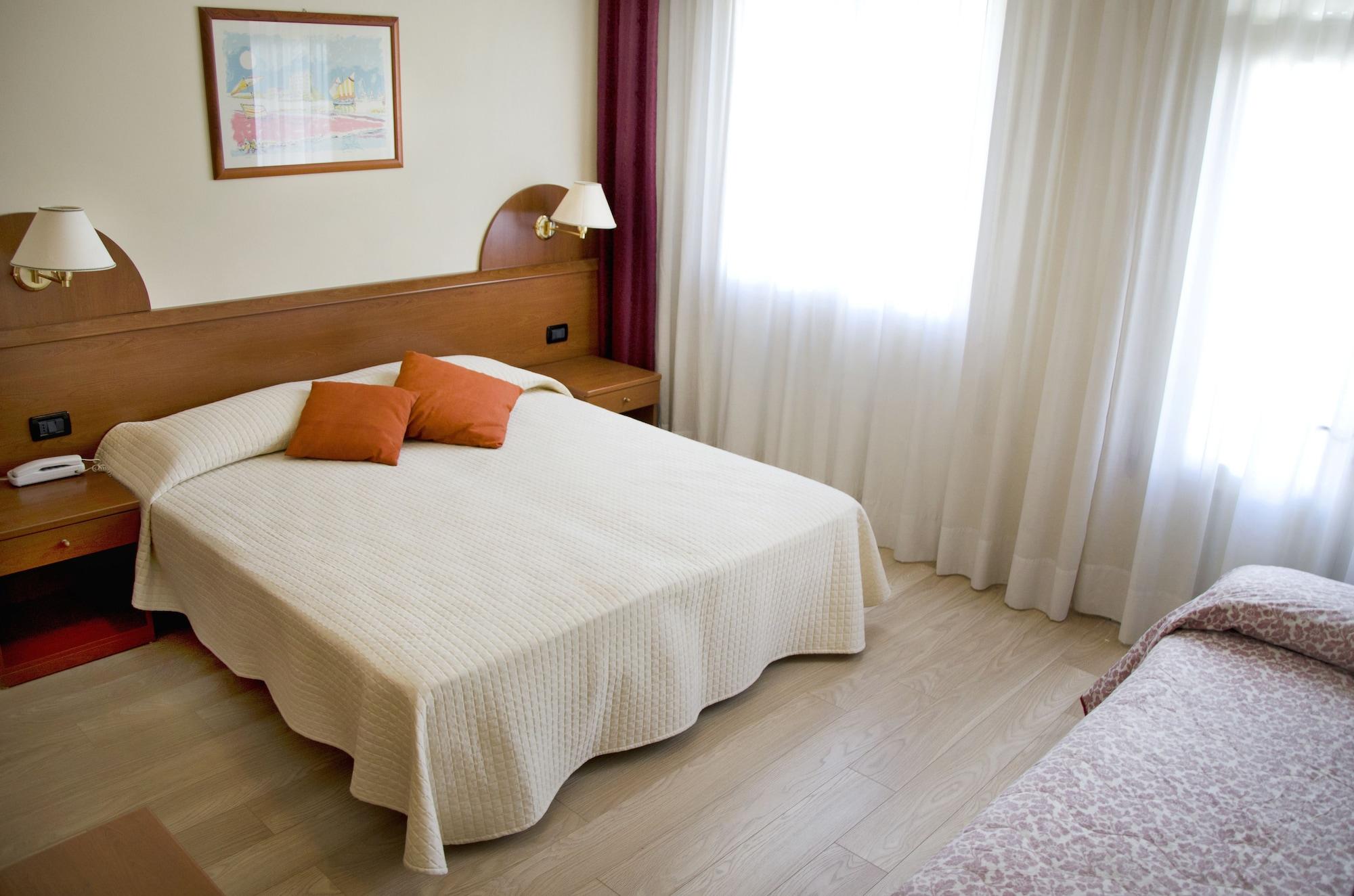 Hotel Sole Sottomarina Dış mekan fotoğraf