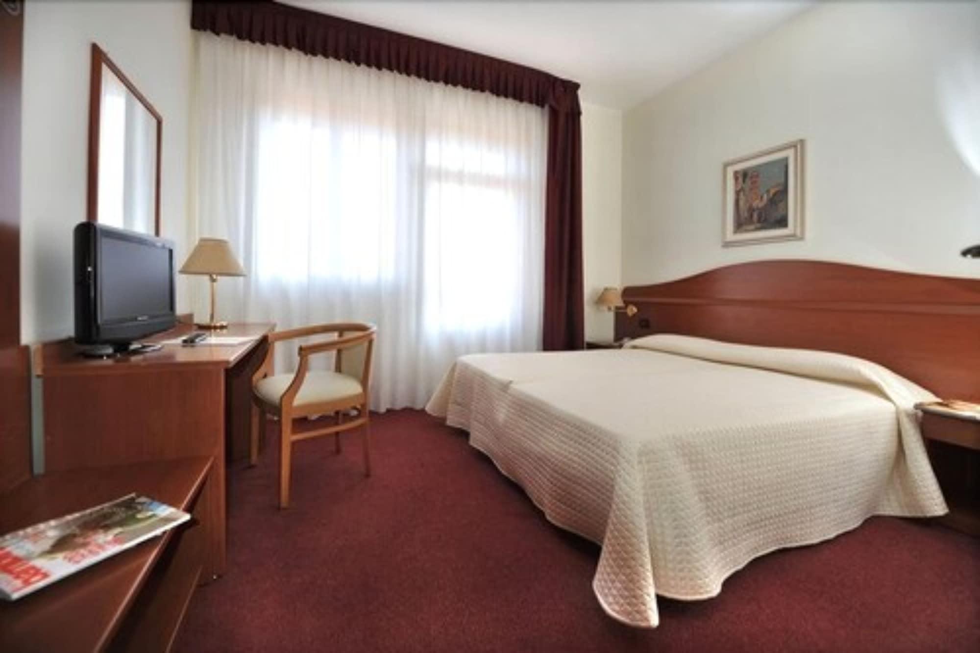Hotel Sole Sottomarina Dış mekan fotoğraf