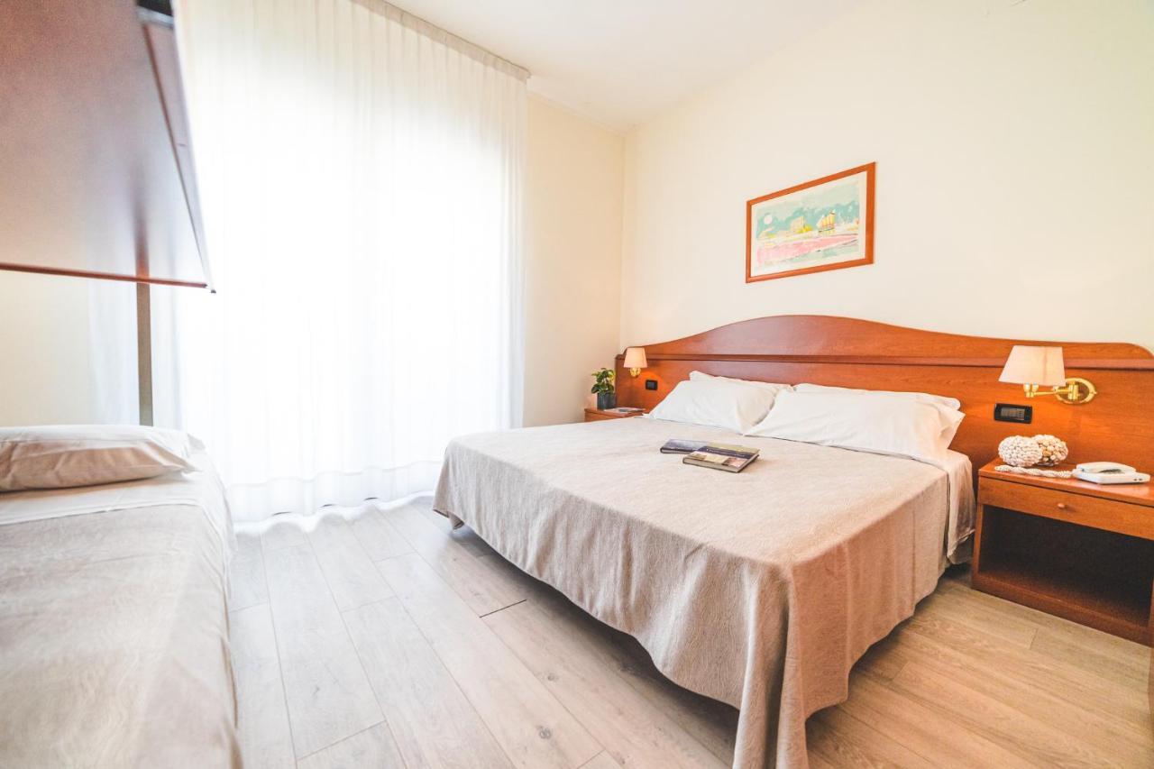 Hotel Sole Sottomarina Dış mekan fotoğraf