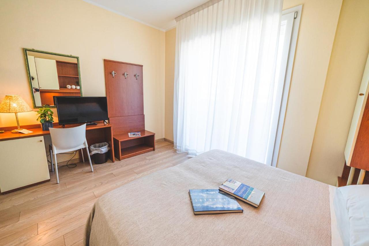 Hotel Sole Sottomarina Dış mekan fotoğraf