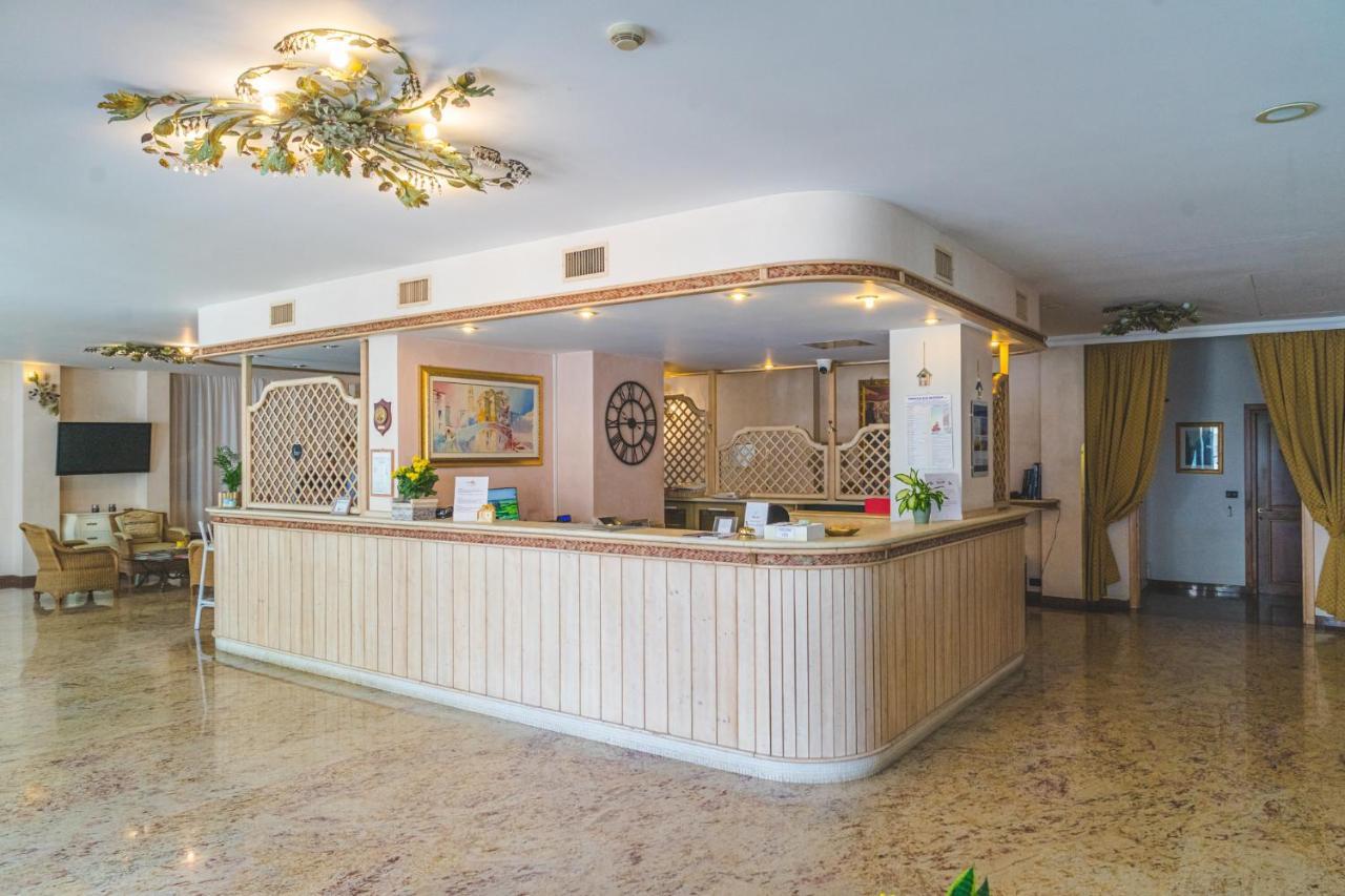 Hotel Sole Sottomarina Dış mekan fotoğraf