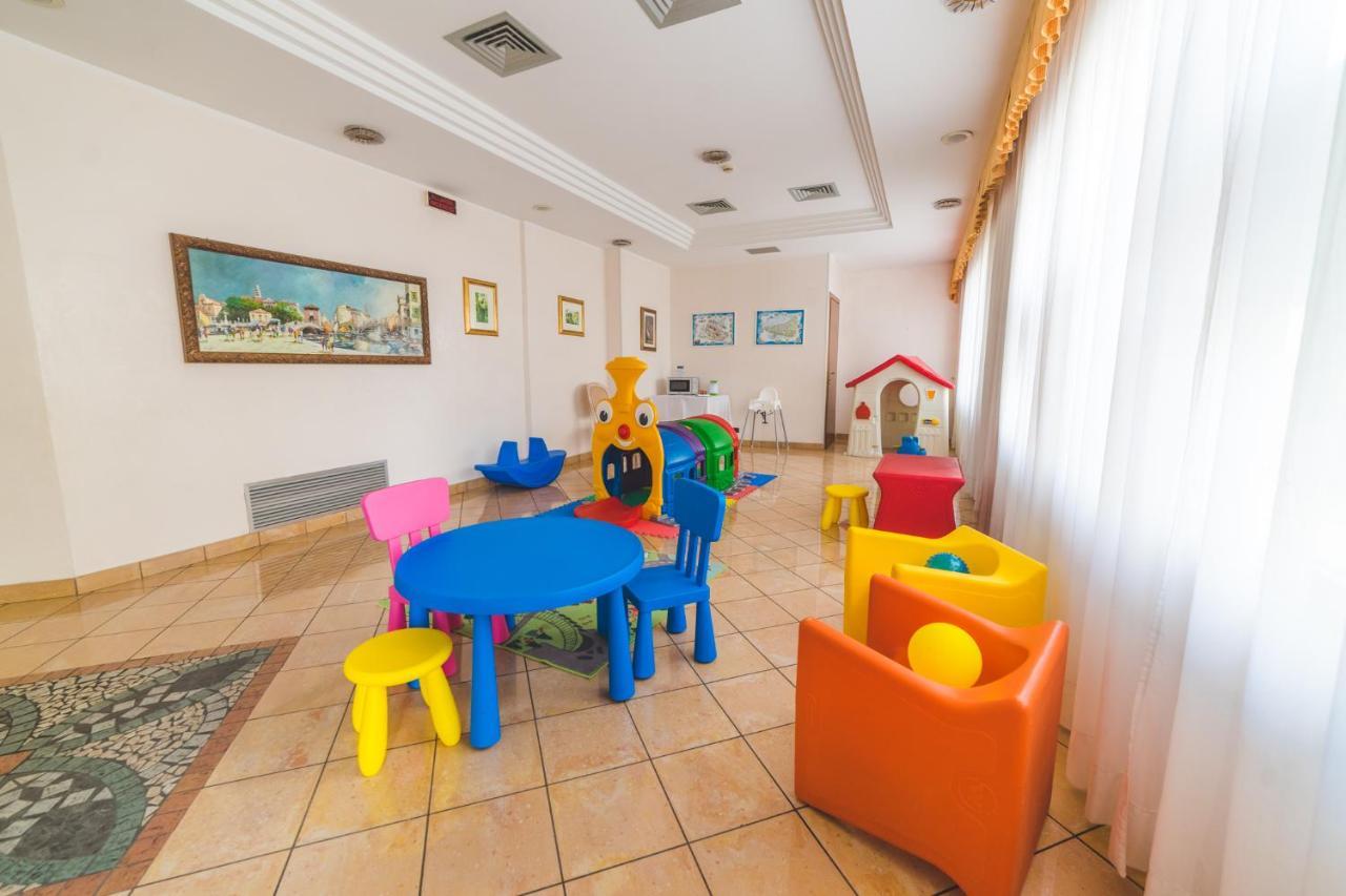 Hotel Sole Sottomarina Dış mekan fotoğraf