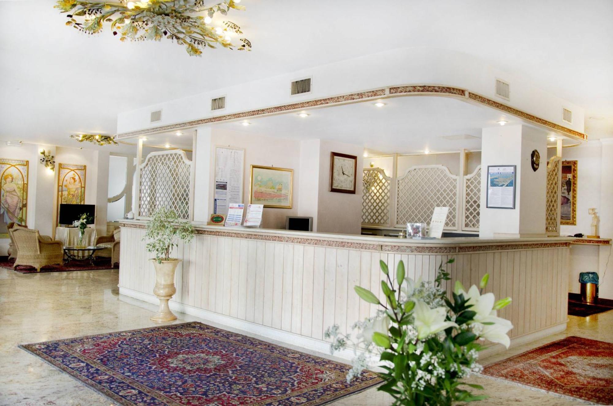Hotel Sole Sottomarina Dış mekan fotoğraf