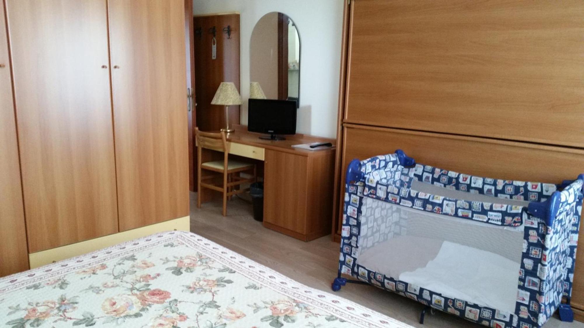 Hotel Sole Sottomarina Oda fotoğraf